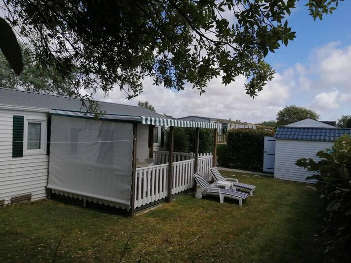 Camping pour 4 personnes, avec jacuzzi et terrasse ainsi que piscine et jardin à Talmont-Saint-Hilaire - 2