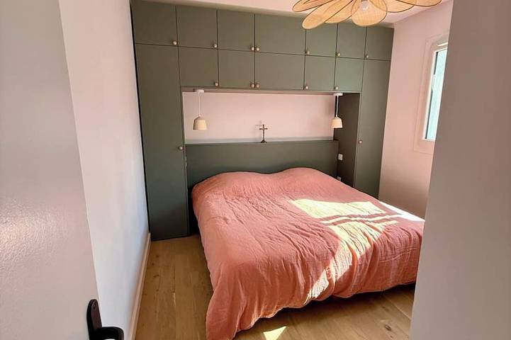 Location de vacances pour 6 personnes, avec terrasse ainsi que jacuzzi et jardin, animaux acceptés dans Hourtin Plage - 2