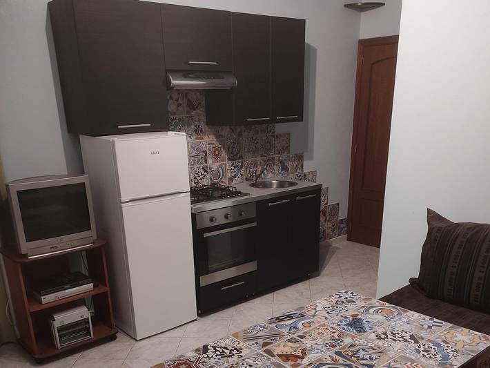 Gîte pour 5 personnes, avec jardin et piscine, adapté aux familles à Acireale - 4