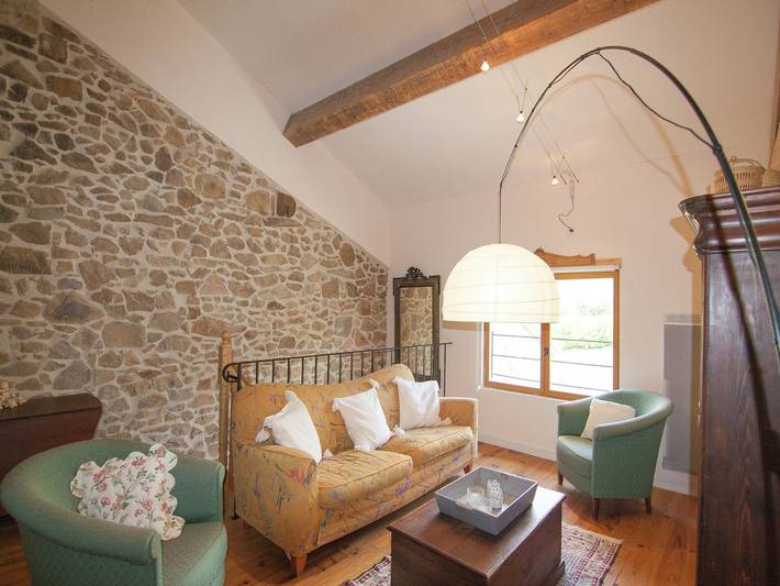 Location de vacances pour 5 personnes, avec jardin et piscine à Roussines - 2