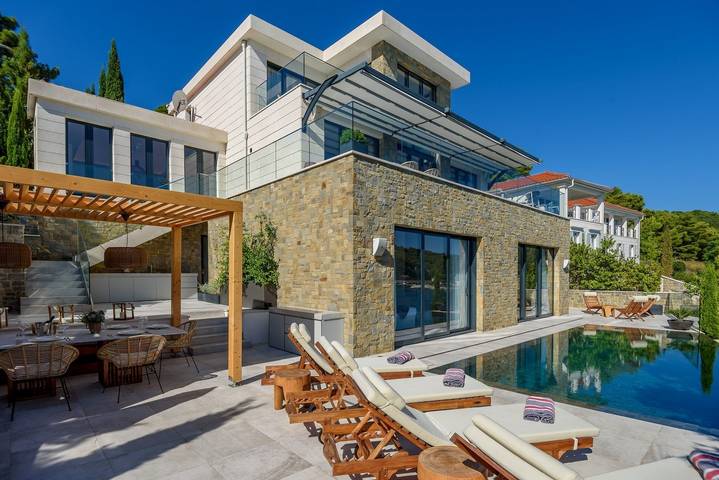 Luxury Seafront Villa Prestige Brac with Pool in Selca, Brac