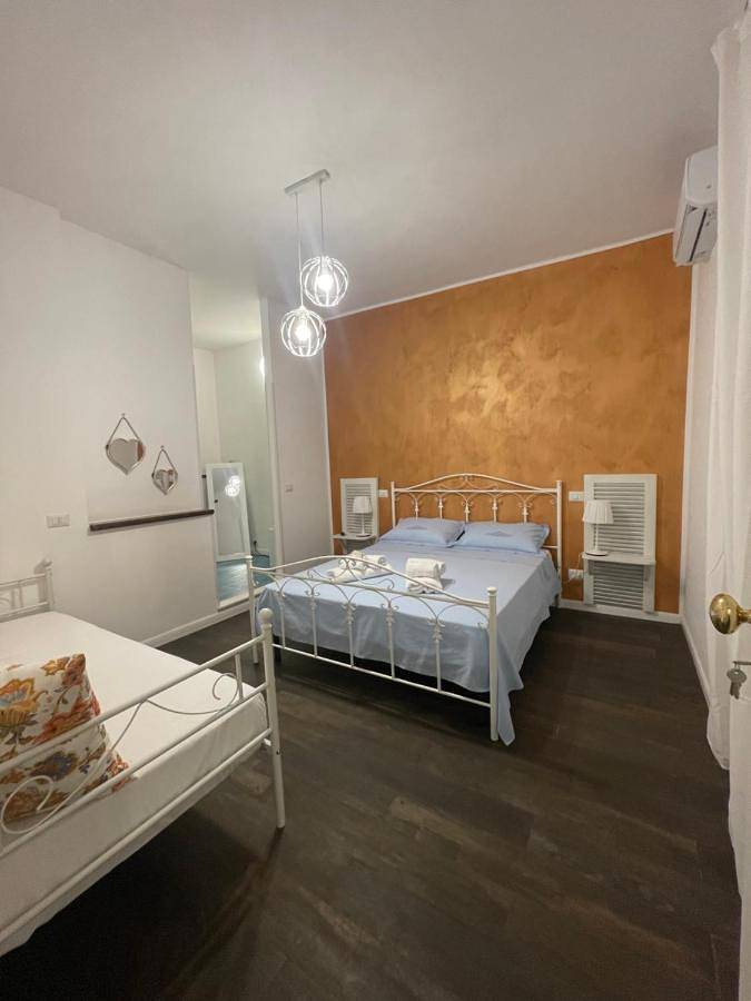 Chambre d’hôte pour 2 personnes, avec balcon à Itri - 4