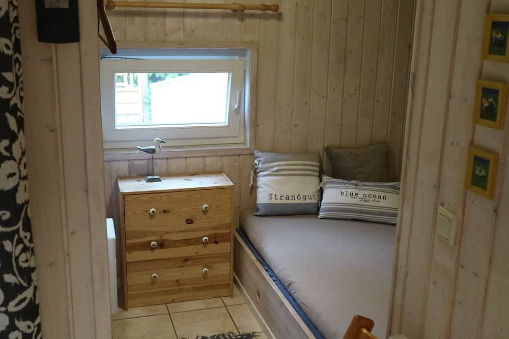 150 m zur Badestelle am See, 6 km zur Ostsee, radfahren, baden, surfen, Wlan in Köhn, Südliche Ostseeküste