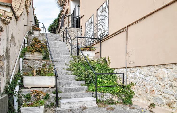 Gîte pour 3 personnes, avec terrasse à Formia - 3