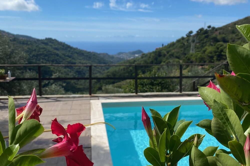 Sunny Apartment in malerischer Umgebung mit Pool in Bordighera in Seborga, Riviera di Ponente