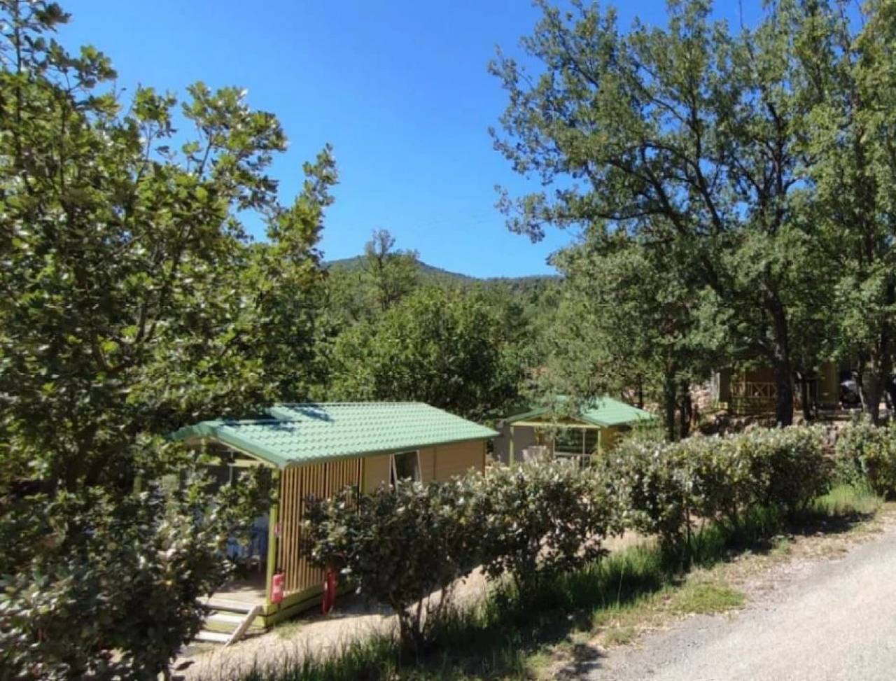 Chalet 3 étoiles - Piscine - ccbaghe in Bauduen, Brignoles Region