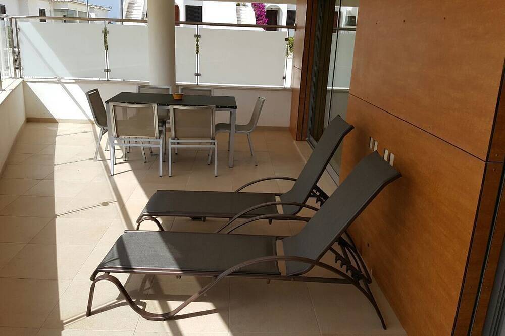 Ganze Wohnung, Unterkunft in erster Meereslinie mit Meerblick und Balkon in Albufeira, Faro Distrikt