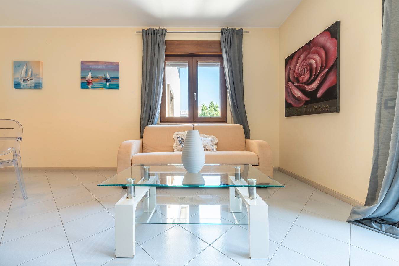 Casa Vacaciones 'P012' con Balcón, Wi-Fi y Aire Acondicionado in Cagliari, Campidano