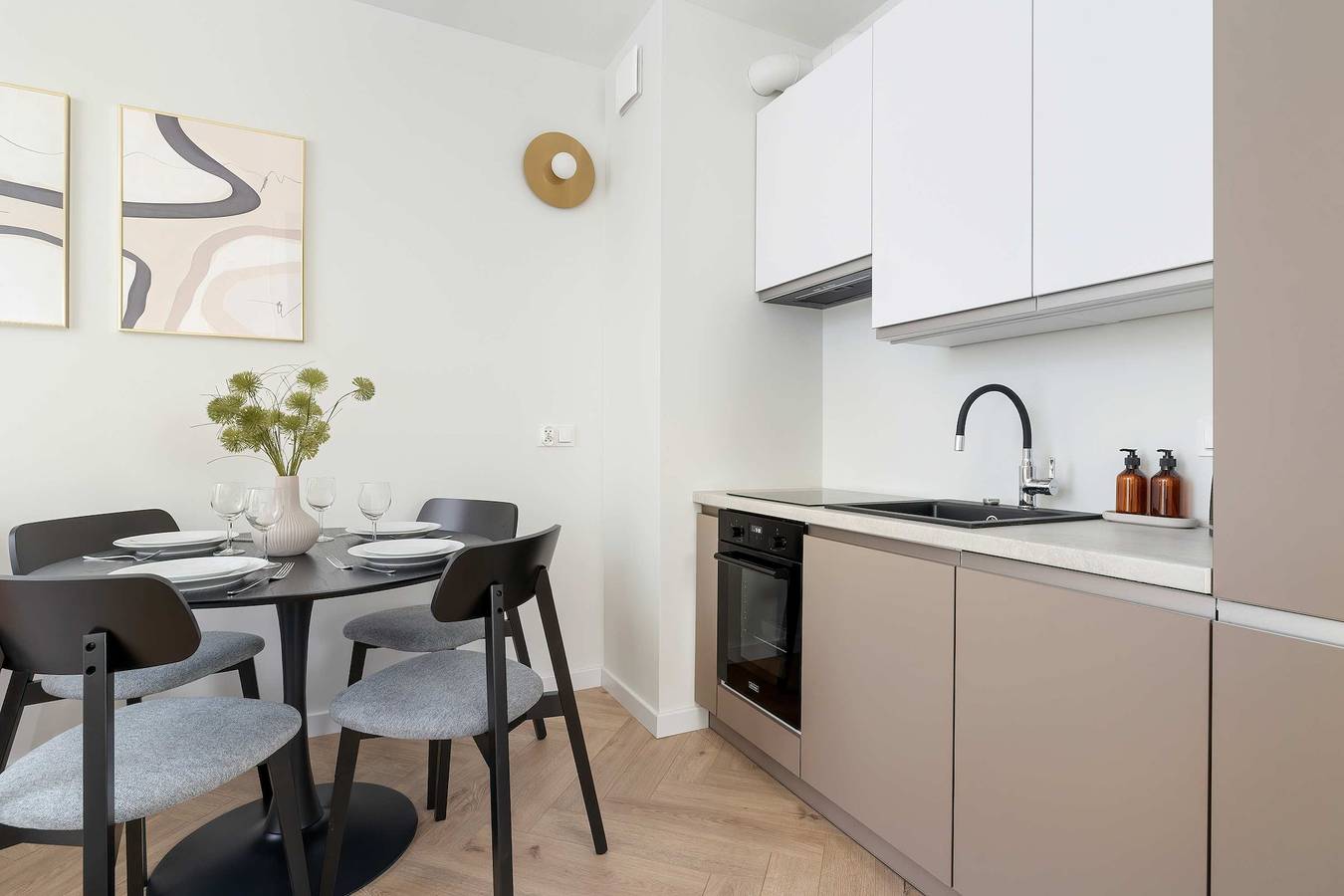 Ganze Wohnung, Ferienwohnung für 4 Personen mit Garten in Rzeszów, Karpatenvorland