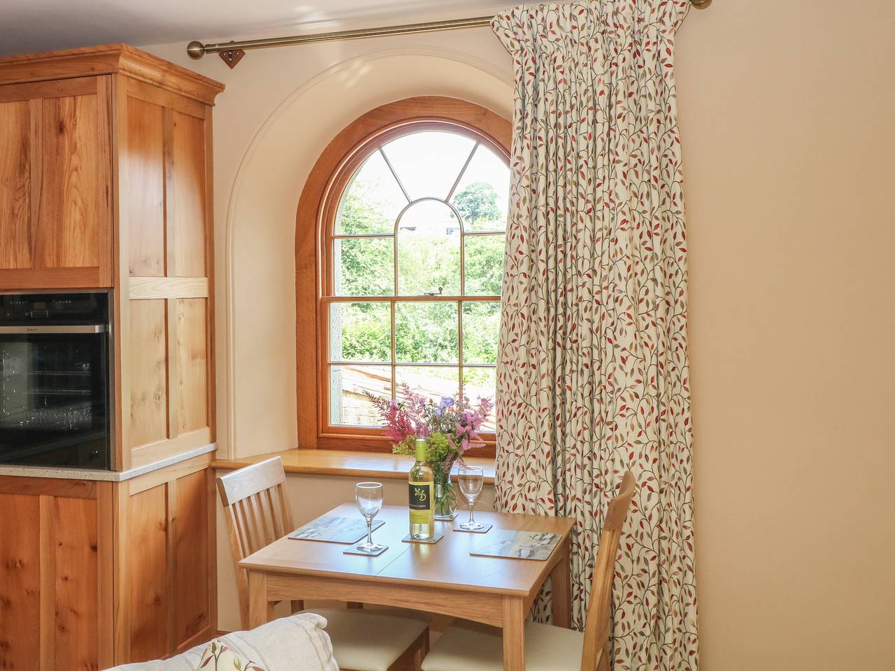 Entire apartment, Elmwood in Staffordshire