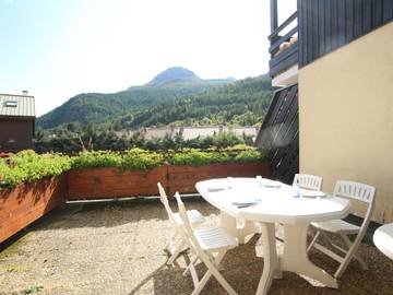 Gîte pour 4 personnes, avec terrasse à Saint-Chaffrey