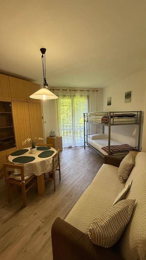 Casa vacanza per 4 persone, con panorama e giardino, con animali domestici - 1