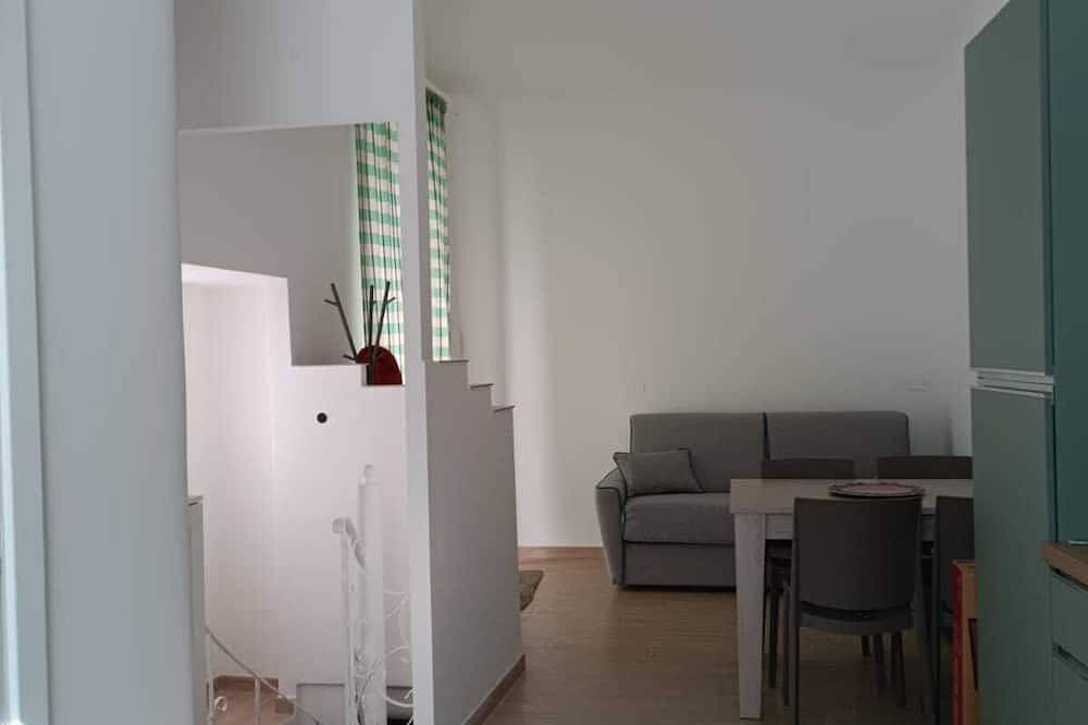 Apartamento entero, Casa Vacanze in Centro Storico a 5 Minuti dal Mare in Mattinata, Gargano