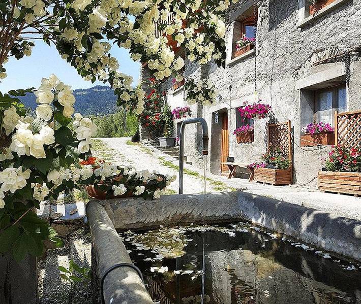 Maison d’hôte pour 2 personnes, avec jacuzzi ainsi que jardin et piscine