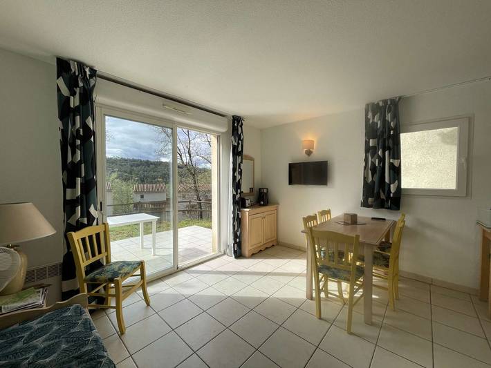 Location de vacances pour 6 personnes, avec piscine, animaux acceptés à Salavas - 2