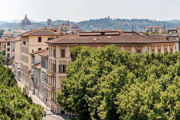 Vacation rental for 4 people, with balcony in Florence