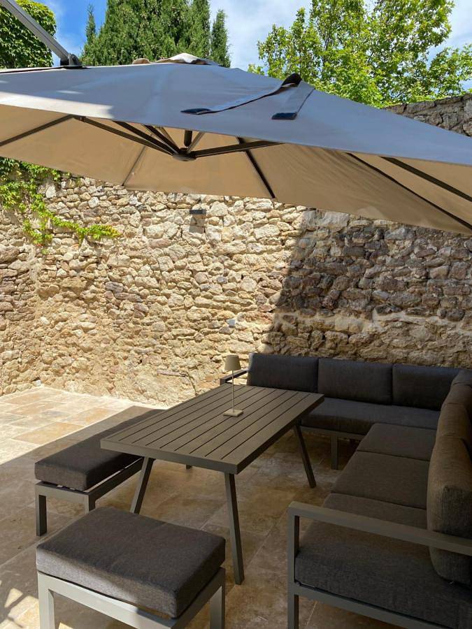 Location de vacances pour 5 personnes, avec terrasse et piscine dans Office De Tourisme De Grignan - 4
