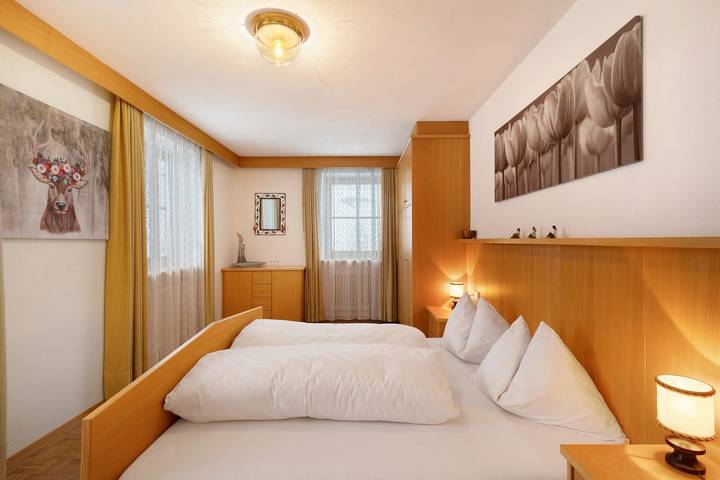 Ganze Wohnung, Ferienwohnung 'Sommer' mit Bergblick, Gemeinschaftsgarten und Wi-Fi in Villgratner Berge, Gsies