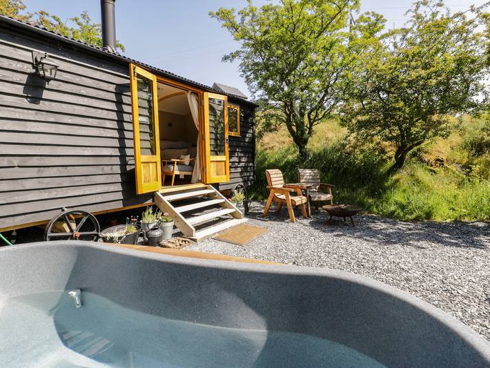 Hut for 2 people, with garden in Snowdonia