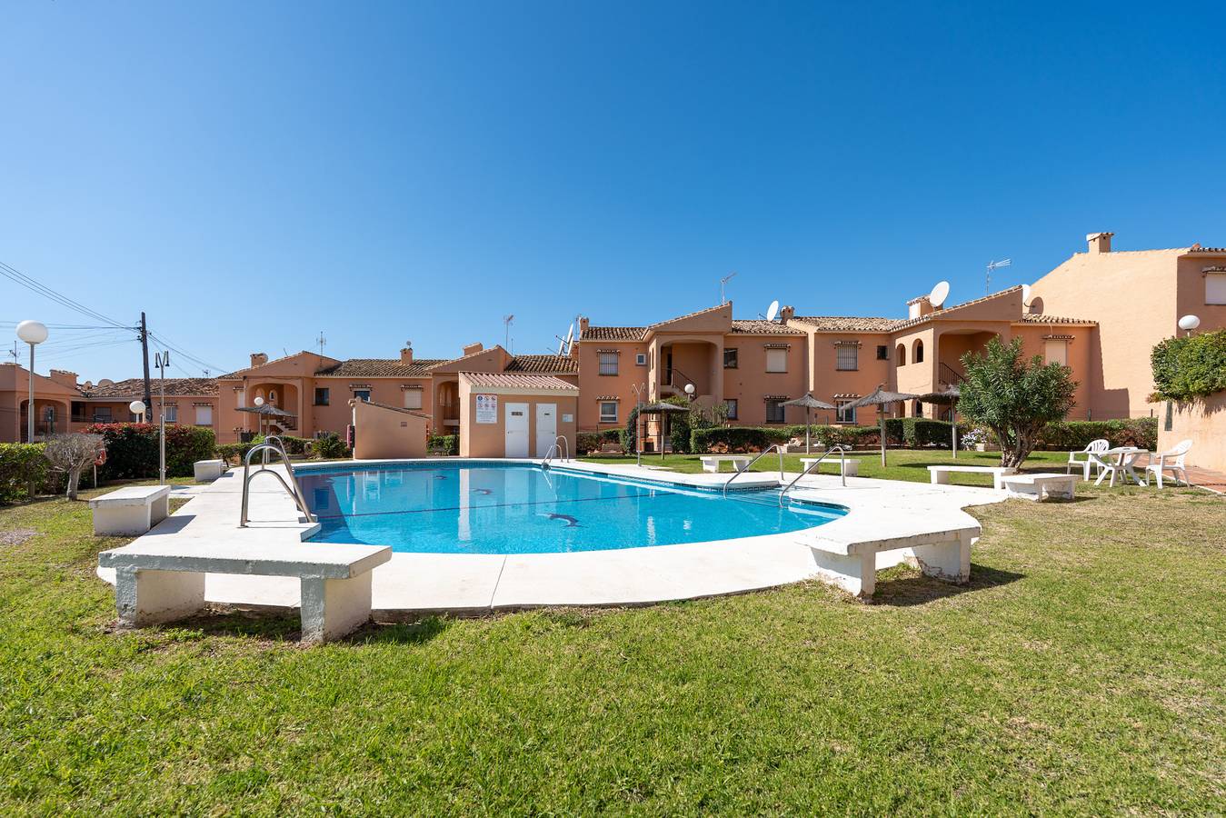 Casa Ventura – Charming Beachside Apartment with G in Playa El Bombo, Mijas