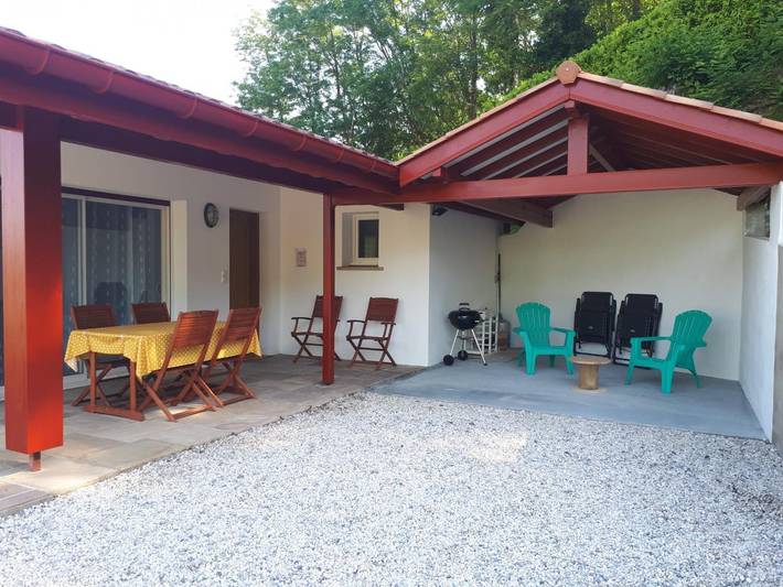 Aire-Leku in Saint-Pée-sur-Nivelle, Region de Bayona