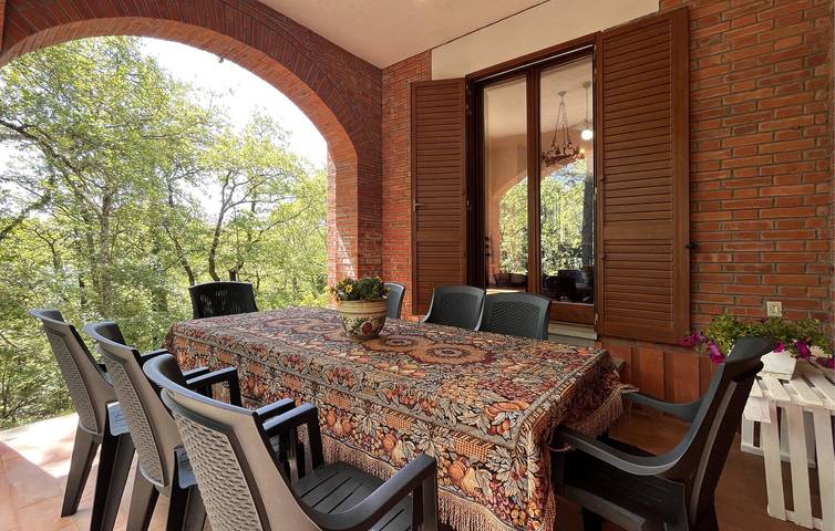 Accogliente appartamento di 200 m² con Wi-Fi, aria condizionata, parcheggio e angolo relax in giardino in Scheggia, Anghiari