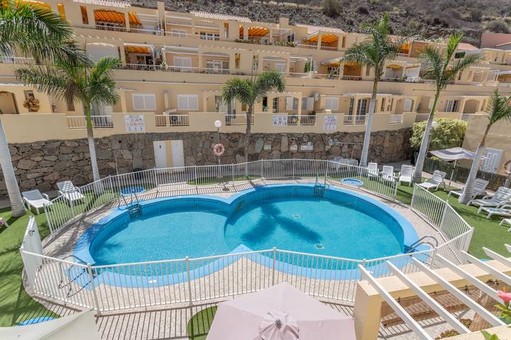 Apartamento entero, Vacaciones 'Los Mangueros Beach 6 - Mogán' con vistas a la montaña, Wi-Fi y aire acondicionado in Puerto de Mogan, Mogán
