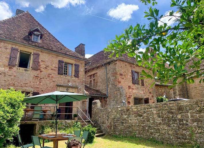 Location de vacances pour 7 personnes, avec vue et jardin, animaux acceptés dans Château de Castelnau-Bretenoux - 2