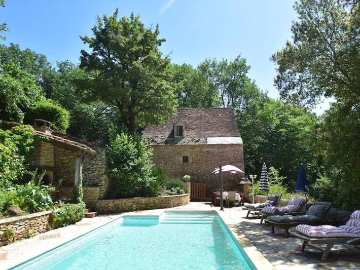 Sehr schöne authentische Gite mit privatem Pool in Besse, Périgord Noir
