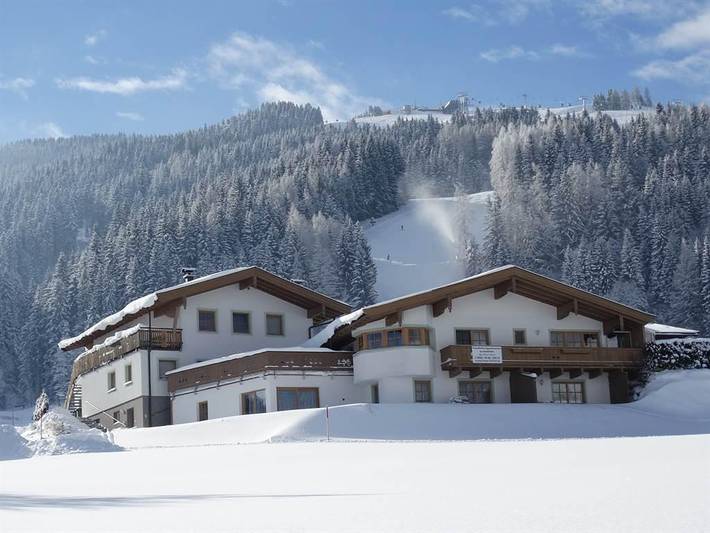 Appartement de vacances pour 11 personnes, avec jardin