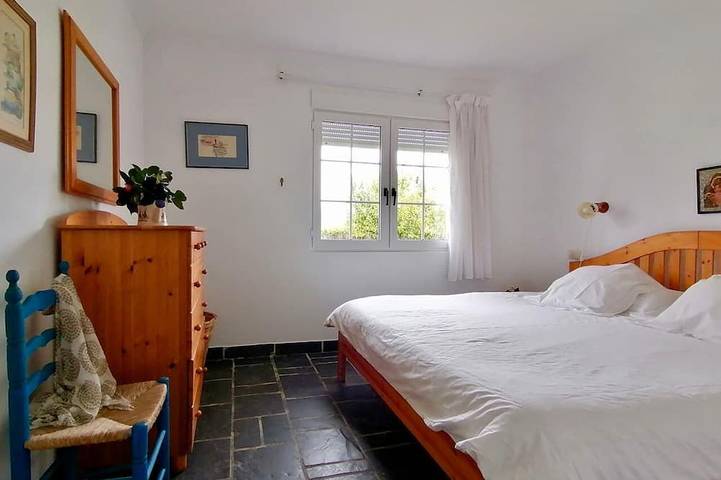 Beautiful, private villa with expansive garden close to beaches. in Ortigueira, Rías Altas