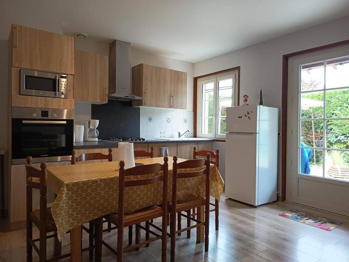 Maison rurale pour 6 pers. avec piscine partagée et animaux accueillis à Capy - Fr-1-616-396 in Naussannes, Périgord Pourpre