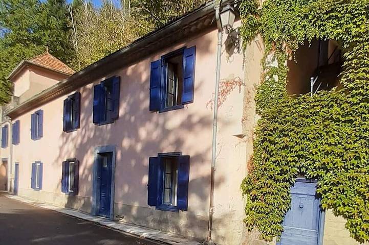 Gîte pour 6 personnes, avec terrasse et jardin à Mas-Cabardès