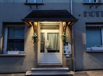 Gîte pour 2 personnes, avec jacuzzi ainsi que jardin et sauna dans Bains-les-Bains