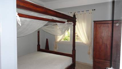 Gîte pour 4 personnes, avec balcon, adapté aux familles à Serrès