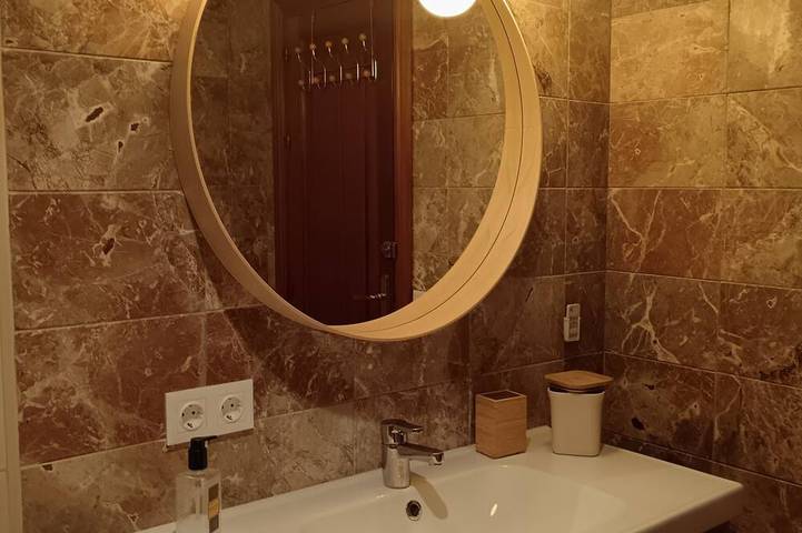 Geräumiges 225 m² Familienhaus für 8 Personen mit Pool (3 Bäder) in Bornos, Pueblos Blancos