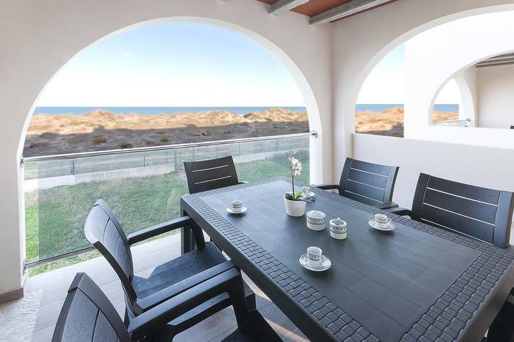 Location de vacances pour 4 personnes, avec terrasse à Oliva
