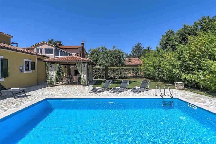 Villa Balun with private Pool in Grad Poreč, Porec region