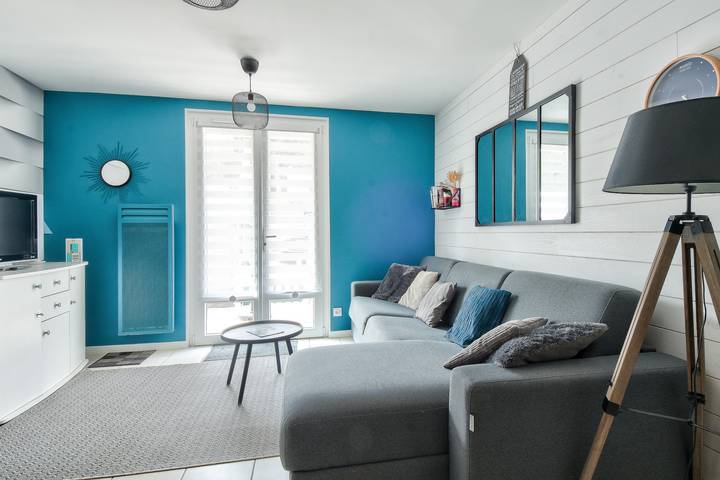 Gîte pour 4 personnes, avec terrasse et jardin dans Plage des sables d'or