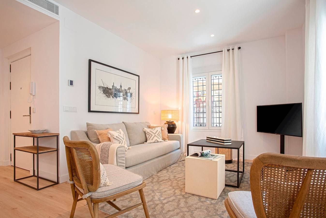 Entire apartment, Spectacular 3Bd apartment in Santa Cruz neighborhood. Aire I in Casco Antiguo, Sevilla