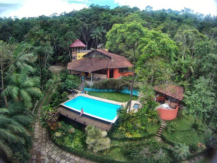 Pousadas para 2 pessoas, com jardim e vista e ainda balcão and piscina em Picinguaba