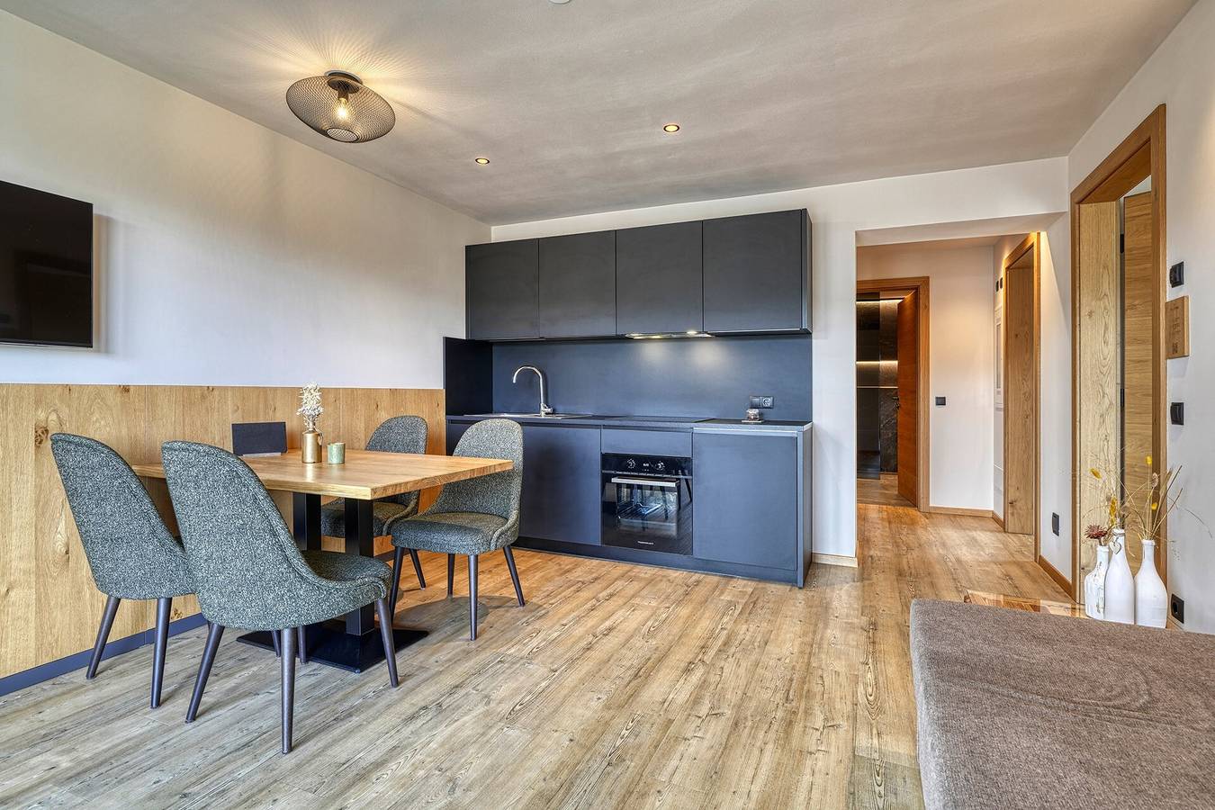 Entire apartment, Apartment "Schlossberg Rosengarten" with Mountain View, Private Finnish Sauna & Garden in Deutschnofen, Val d’Ega