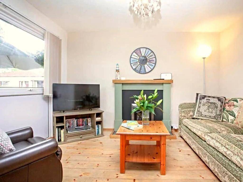 Holiday home in Dawlish Warren, Devon, sleeps 4 in Dawlish Warren, Dawlish