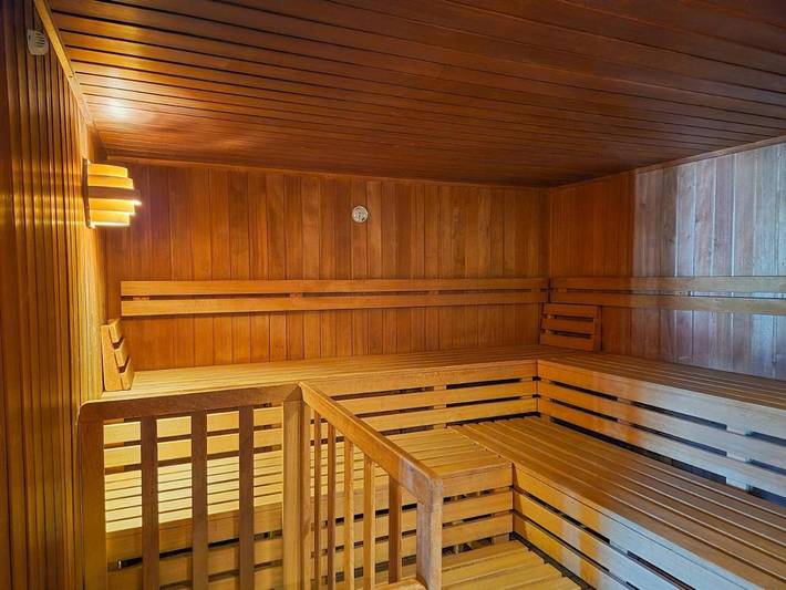 Hotel für 3 Personen, mit Terrasse und Sauna in Lengenfeld - 4