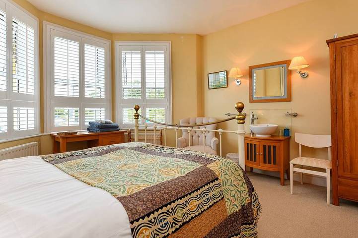 Gorgeous Spacious  Family House In The Centre Of Abersoch in Abersoch, Gwynedd