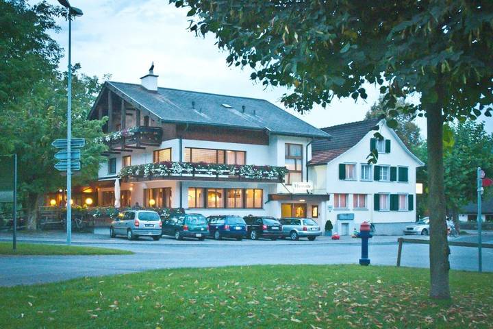 Hotel für 3 Personen, mit Garten und Terrasse in Liechtenstein
