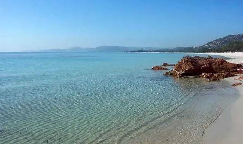 Gîte pour 4 personnes, avec terrasse et piscine à Cervione - 3