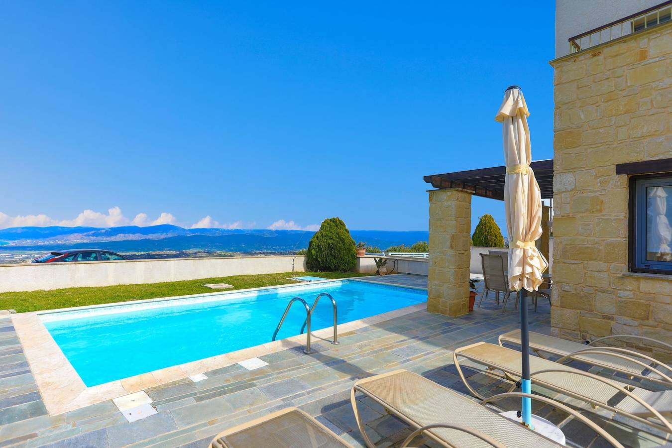 Villa Styliani: Panoramic Views, Pool, away in South Cyprus