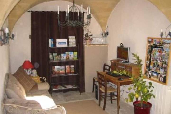 Gîte pour 2 personnes, avec balcon et piscine à Montaren-et-Saint-Médiers - 4