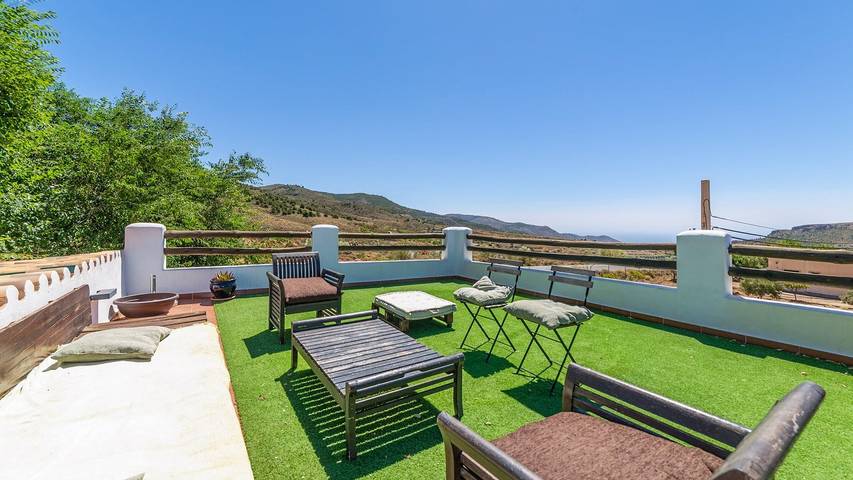 Casa rural para 20 personas, con Balcón/Terraza y Piscina en Enix - 4